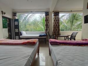 Annamaiah Guest House & Homestay - Tirupati - Home Food Service