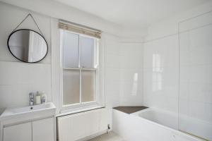 Spacious 2 Double Bed and 2 baths