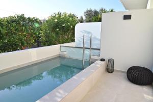 Rhotheon Suites in Ialysos Rhodes - private pool in selected rooms
