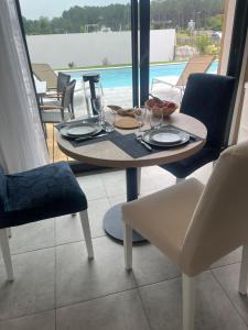 Appartements Villa Chrisaline, spacieuse et climatisee, 5 chambres, piscine privee : photos des chambres