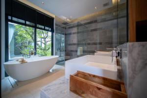 Botanica Foresta 4BR Luxury Villa with Pool by NLA