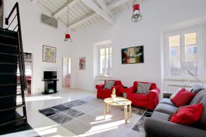 Trastevere Design Loft - My Extra Home