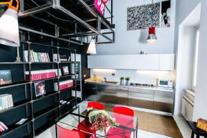 Trastevere Design Loft - My Extra Home