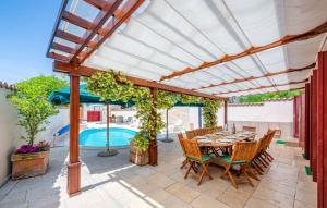Rustic Villa Diana with pool near Rovinj 
