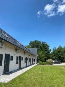 SunPorts Domki Mikoszewo - 米科泽沃