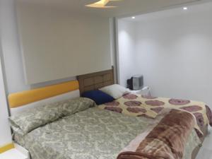 Lovely 2-Bedroom Apartment in Miami Alexandria