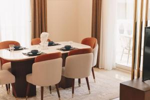 Signature Stays Luxurious Modern Apt