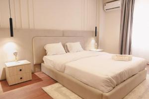 Signature Stays Luxurious Modern Apt