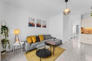 Home2Book Bright Apartment PlayaBlanca, Terrace