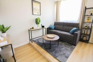 G2 Joli 2 pièces calme RDC coté jardin centre Angouleme