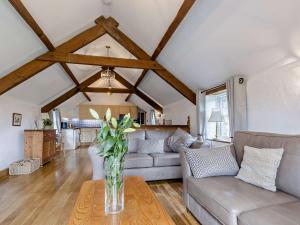 4 Bed in Conwy 95386