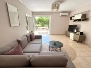 Vouliagmeni 2bed garden flat - 武利亚格迈尼