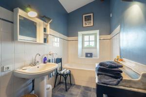 Maisons de vacances Maison de vacances avec piscine : photos des chambres