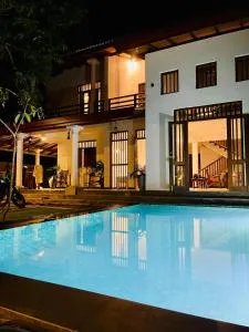 Villa Red Rose - Unawatuna - Eramudugaha