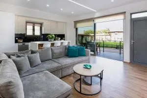 Galanidis Luxury Apartments - Perivólia