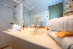 Complexes hoteliers Club Vacances Bleues Domaine de Chateau Laval : photos des chambres