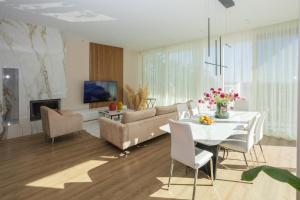 Sea Drive Luxury Vila Green Coast