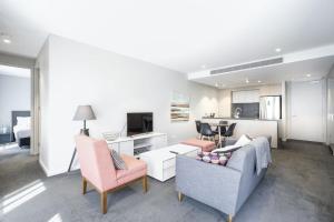 Kingston Foreshore Island - Waterfront luxury - Hosted by Canstay