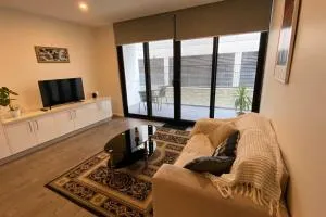 Kingston Foreshore Contemporary Apartment - Kingston 