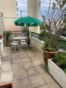 2 BEDROOMS & TERRACE with BBQ COURBEVOIE PARIS