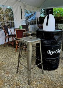 Maisons de vacances Gite Lou Clapas : Maison 3 Chambres 