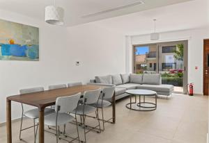 Serenity Waves Villa 22