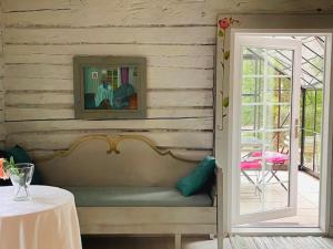 Den lilla röda stugan