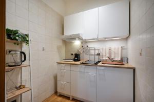 184 Apartment - Urban Convenience near the Station