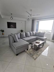 Seaview Penthouse, AC included & Rooftop Pool