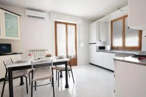 Casa Fiorita - 奇维泰拉伊恩瓦尔迪基亚纳