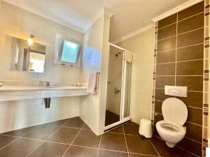 Ece Hotel Sovalye Island