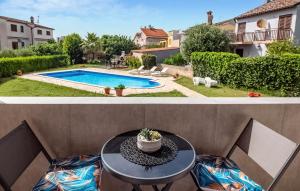 4 Bedroom Gorgeous Apartment In Medulin 