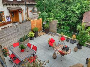 Appartements Nouveau et spacieux, Place de l'Eglise et terrasse privative : photos des chambres