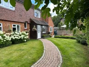 Northdown Escapes - Detling