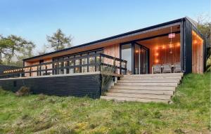 3 Bedroom Nice Home In Ebeltoft