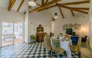 Gorgeous Home In Villanueva Del Rio Y M