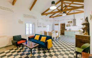 Gorgeous Home In Villanueva Del Rio Y M