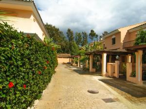 Venalmar first line townhouse, garden, sea views