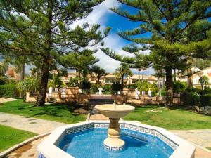 Venalmar first line townhouse, garden, sea views