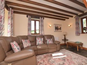 2 Bed in Fowey LTBUZ