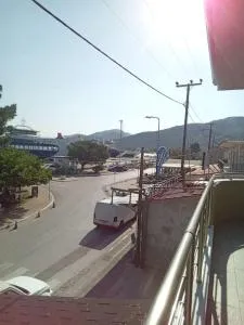 ΘωΜΑΙΣ - Glykadi