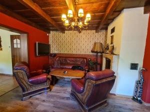 Rustikálny vinohradnícky dom s kaďou