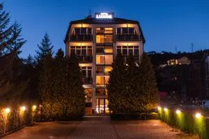 Hotel Luxor - Orllan