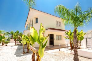 Villa Aurora - 100m from Pernera Beach