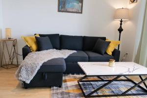 2bhk Luxury brand new pvt suite Kitchener