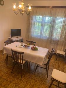 Two bedroom house in charming house in Gošići