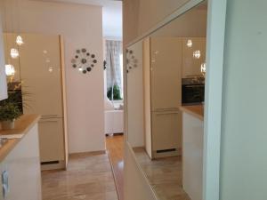 Luxury apart with 3 bedrooms in hotel near the beach