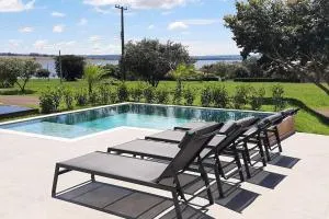 3suites DeH Clima de Férias Represa a 200 metros - 阿瓦雷