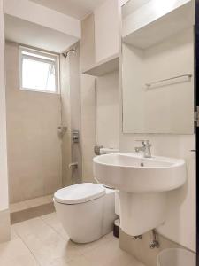 Abreeza Place WIFI & Netflix