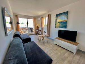 MarinesAppartement, 2min Plage, accès direct port